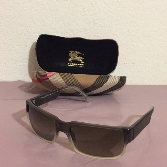 BURBERRY sunglass - Picture 4 of 8